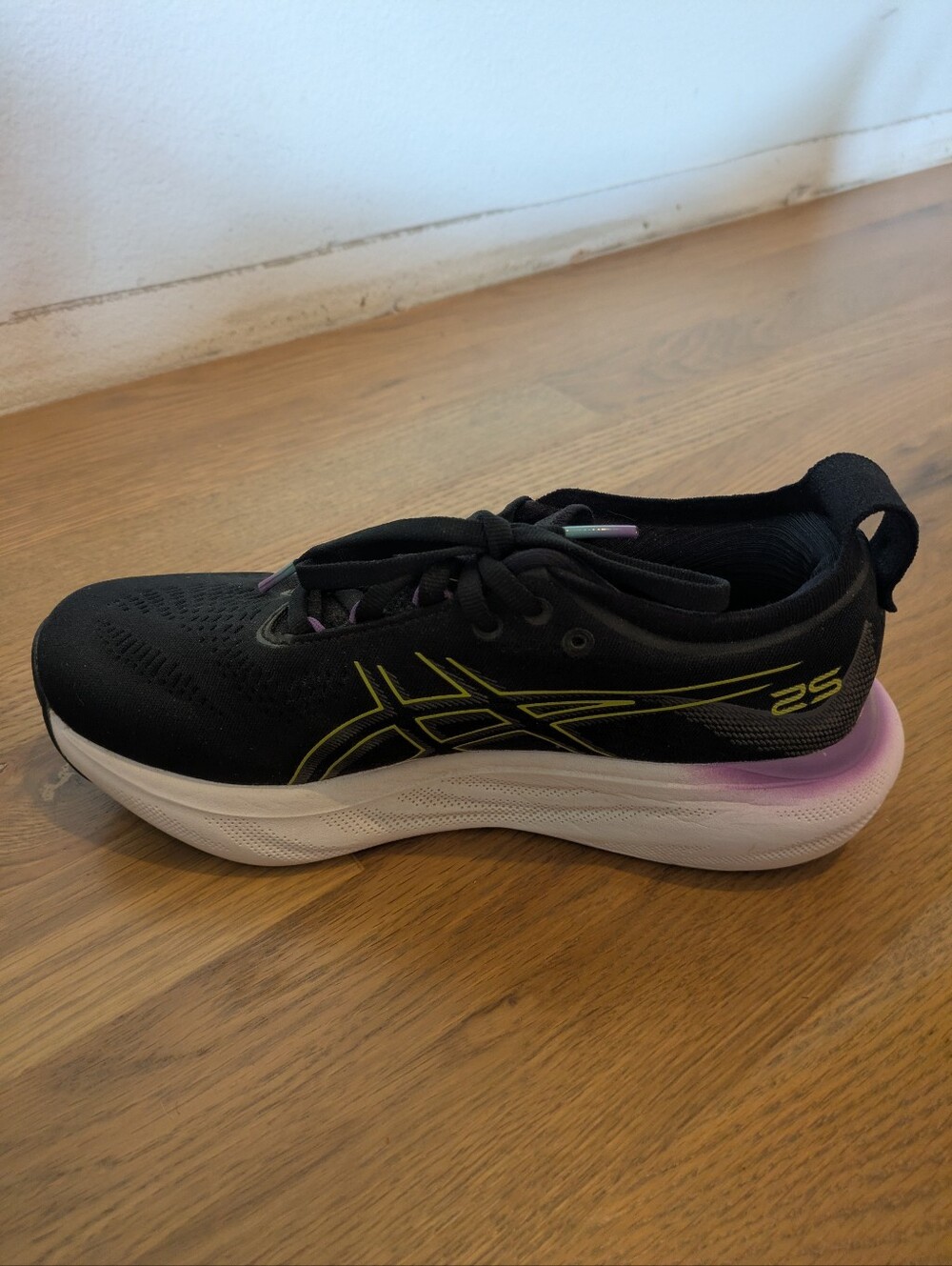 Asics Gel Nimbus 25 - Women's 6.5 - Picture 6 of 9
